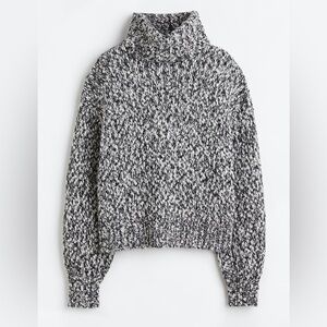 H&M Scoop Neck Black & White Sweater